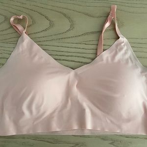True & Co. The True Body Triangle Convertible Strap Bralette